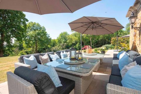 2 bedroom apartment for sale, The Drive, Ickenham, UB10
