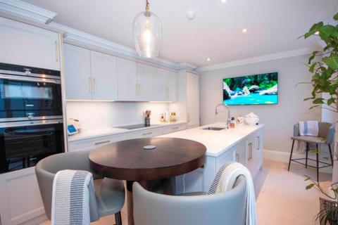 2 bedroom apartment for sale, The Drive, Ickenham, UB10