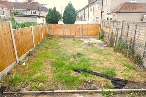 2 bedroom terraced house to rent, Sheppey Road, Beacontree RM9