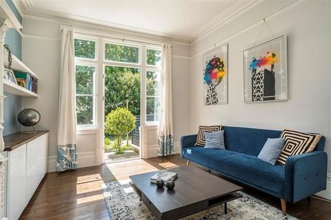 1 bedroom flat for sale, Coopers Lane, London SE12