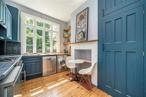 1 bedroom flat for sale, Coopers Lane, London SE12