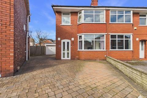 3 bedroom semi-detached house for sale, Croftson Avenue, Ormskirk, L39