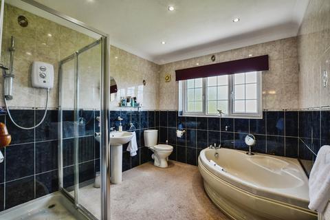 4 bedroom detached house for sale, Main Road, Toynton All Saints, Spilsby