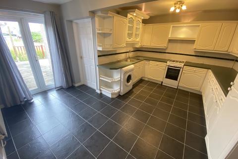 3 bedroom terraced house to rent, Bank Street, Newport,
