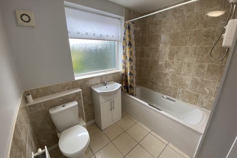 3 bedroom terraced house to rent, Bank Street, Newport,