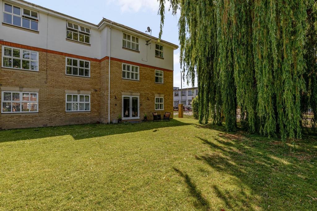 House exterior, garden