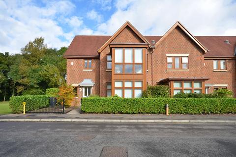 3 bedroom end of terrace house for sale, Lakeside, Chobham, GU24