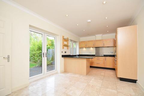 3 bedroom end of terrace house for sale, Lakeside, Chobham, GU24