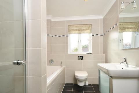 3 bedroom end of terrace house for sale, Lakeside, Chobham, GU24