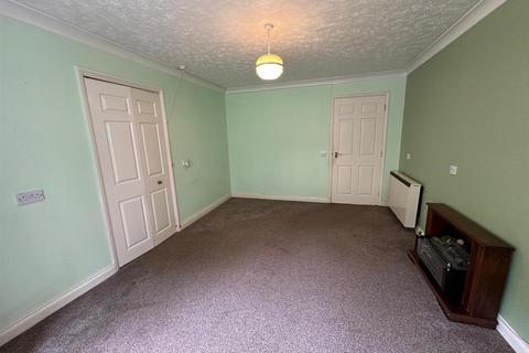 2 bedroom retirement property for sale, The Grove, Stowmarket IP14