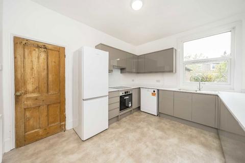 2 bedroom flat to rent, Thurlestone Road, London SE27