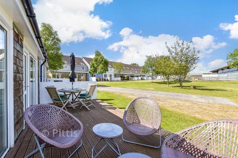 2 bedroom park home for sale, Westbay Club, Norton, Isle of Wight