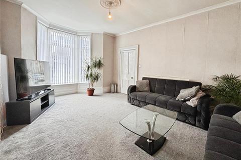 4 bedroom end of terrace house for sale, Trinity Road, Bradford BD5