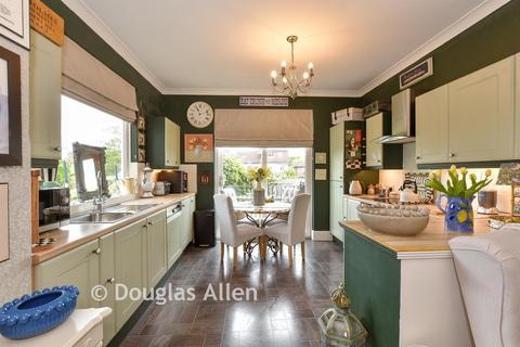 Grosvenor Drive, Hornchurch, Essex