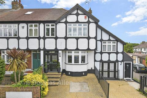 3 bedroom terraced house for sale, Grosvenor Drive, Hornchurch RM11