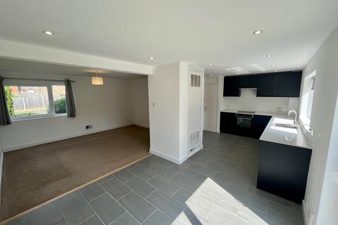 2 bedroom link detached house for sale, Cedar Close, Raf Lakenheath, Brandon