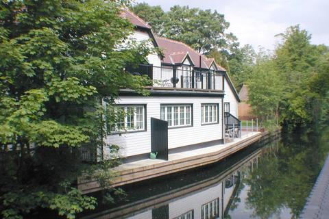 2 bedroom cottage to rent, Boulters Lock Island, MAIDENHEAD