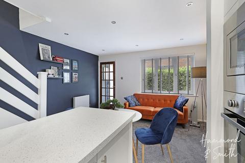1 bedroom semi-detached house for sale, Hampden Close, Epping CM16