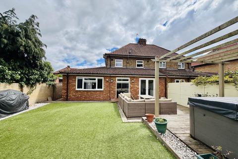 Barnacre Close, Uxbridge
