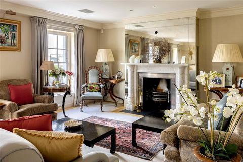 undefined, Eaton Square, Belgravia, London, SW1W