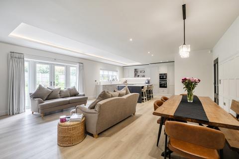 4 bedroom detached house for sale, Mortimer Close, Headbourne Worthy, Winchester, Hampshire, SO23