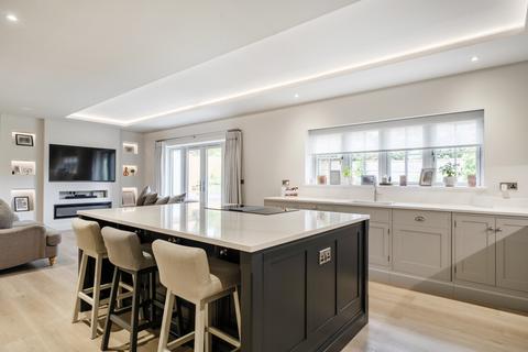 4 bedroom detached house for sale, Mortimer Close, Headbourne Worthy, Winchester, Hampshire, SO23
