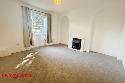 2 bedroom semi-detached house to rent, Green Street, Greasbrough, Rotherham, S61