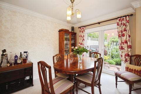 5 bedroom detached house for sale, Touchstone Road, Heathcote, Warwick