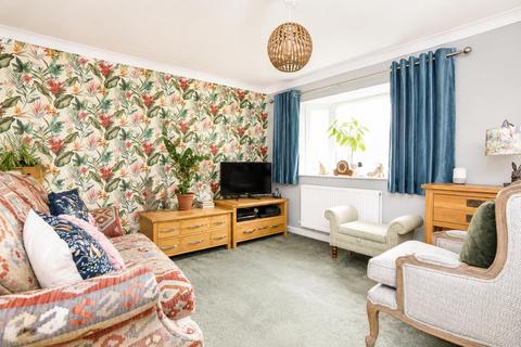 2 bedroom terraced bungalow for sale, AMPLE DRIVEWAY PARKING * VENTNOR