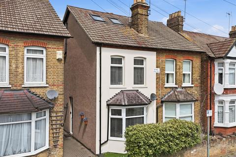 Vine Street, Romford, RM7