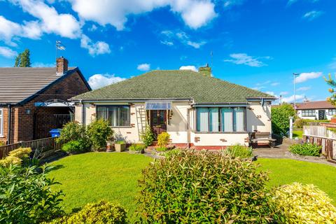 2 bedroom bungalow for sale, Heathmoor Avenue, Lowton, WA3