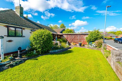 2 bedroom bungalow for sale, Heathmoor Avenue, Lowton, WA3