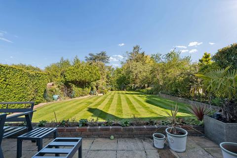 4 bedroom detached house for sale, Bishops Avenue, Northwood HA6