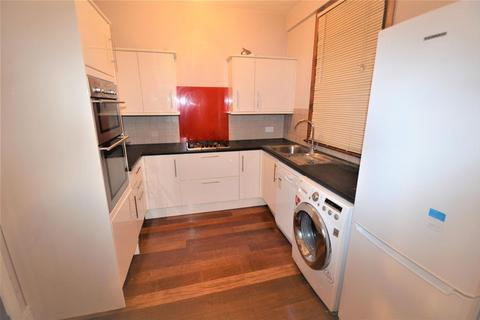 2 bedroom property to rent, Mornington Avenue, London, IG1