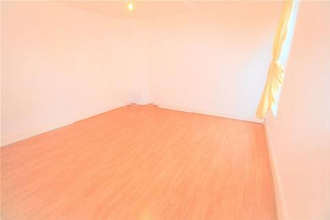 2 bedroom property to rent, Mornington Avenue, London, IG1