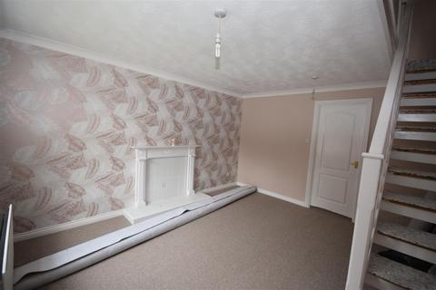 2 bedroom townhouse to rent, Whitehead Close, Ilkeston, Derbyshire, DE7 9JN