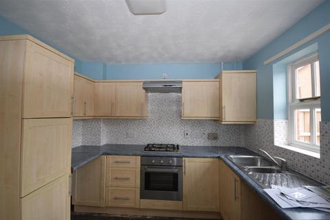 2 bedroom townhouse to rent, Whitehead Close, Ilkeston, Derbyshire, DE7 9JN