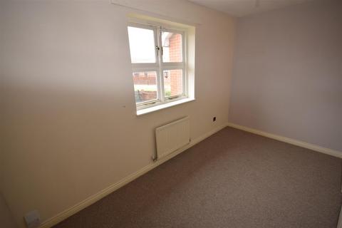 2 bedroom townhouse to rent, Whitehead Close, Ilkeston, Derbyshire, DE7 9JN
