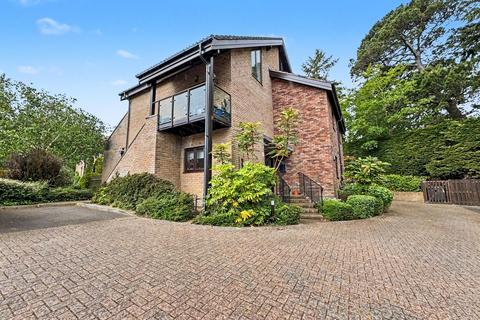 2 bedroom flat for sale, Ferndown