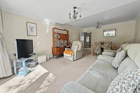 2 bedroom flat for sale, Ferndown