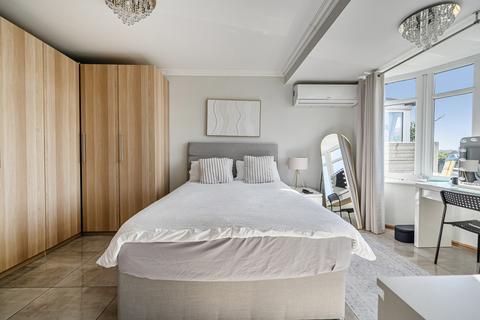 3 bedroom bungalow for sale, Cuxton Road, Rochester