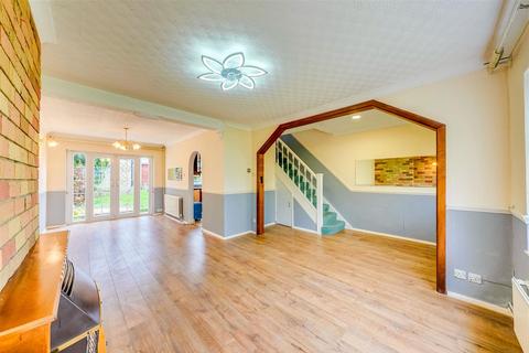 3 bedroom terraced house for sale, May Road, Dartford