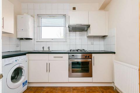 2 bedroom flat for sale, London SW16
