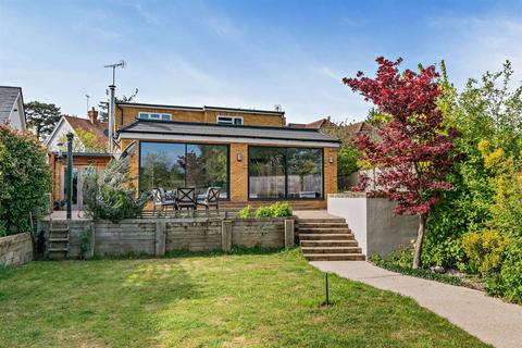 4 bedroom detached house for sale, Manor Rise, Bearsted, Maidstone