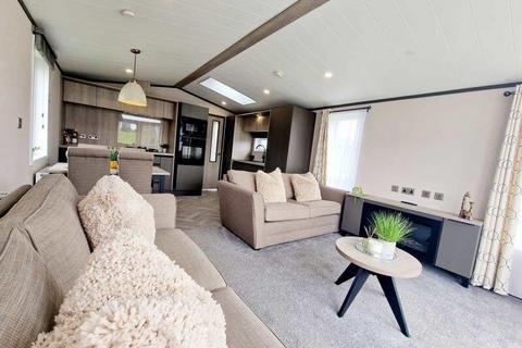 2 bedroom mobile home for sale, Amotherby Lane, Malton YO17
