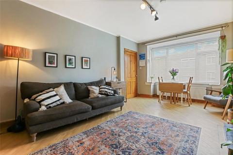 2 bedroom terraced house for sale, Moray Gardens, Clarkston, Glasgow, East Renfrewshire, G76