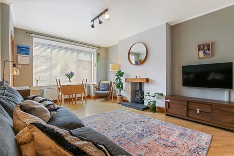 2 bedroom terraced house for sale, Moray Gardens, Clarkston, Glasgow, East Renfrewshire, G76