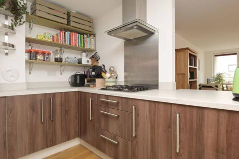 3 bedroom flat for sale, Flat 4, 6 East Pilton Farm Place, Pilton, Edinburgh, EH5 2QQ