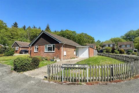2 bedroom detached bungalow for sale, Bishopstoke