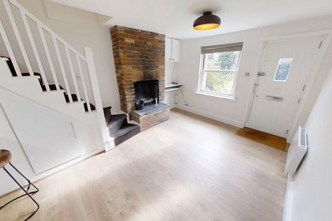 2 bedroom terraced house to rent, Lascombe Lane, Puttenham, GU3